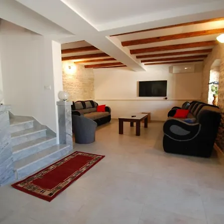 Villa Mandy Four-Bedroom Holiday House * Rovinjsko Selo
